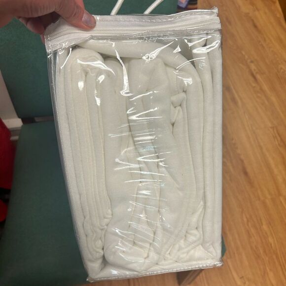 Cabela's bedding Queen Fleece Sheet Set new - Picture 4 of 4